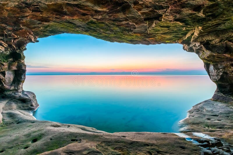 Ocaso de la cueva del mar
