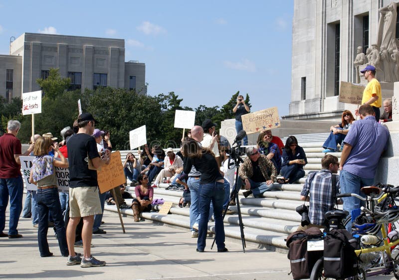 Baton Rouge Skyline stock image. Image of statue, rouge 21672873