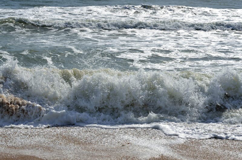 Ocean Wave Breaking on the Beach Stock Image - Image of action, natural ...