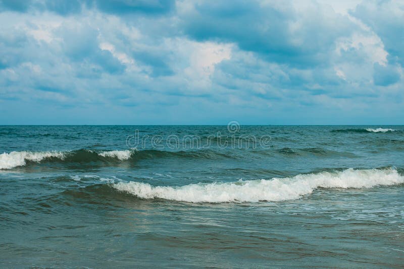 Ocean waves and blue sky royalty free stock photo Ocean waves and blue sky royalty free stock photo