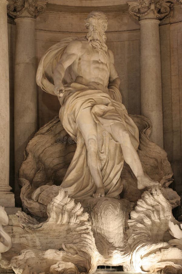 Oceano Statue / Trevi Fountain