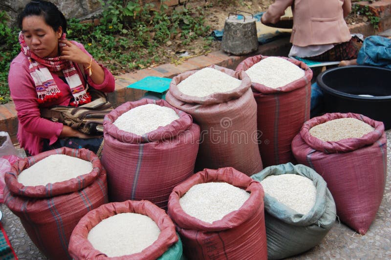 Ochtendmarkt in Luang Prabang, Laos stock afbeelding