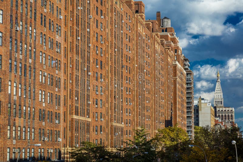 24 octobre 2016 - immeubles de brique New York City photo libre de droits 24 octobre 2016 - immeubles de brique New York City photo libre de droits