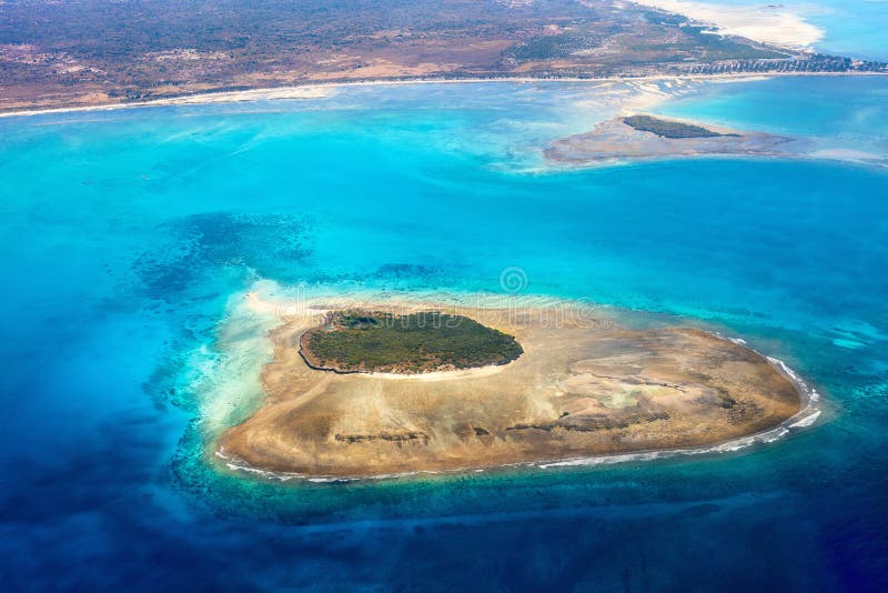 Océano tropical desde arriba foto de archivo libre de regalías Océano tropical desde arriba foto de archivo libre de regalías