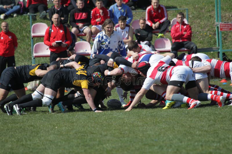 ODESSA, UKRAINE - 6 avril 2019 : ?quipe nationale de championnat OLYMPIQUE de rugby d'Odessa Kharkov de CREDO Lutte tendue des jo photographie stock libre de droits ODESSA, UKRAINE - 6 avril 2019 : ?quipe nationale de championnat OLYMPIQUE de rugby d'Odessa Kharkov de CREDO Lutte tendue des jo photographie stock libre de droits