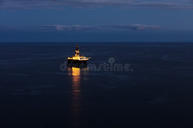 Odwiert naftowy takielunek na południowym koszcie Tenerife wyspa na północnego atlantyku oceanie fotografia stock