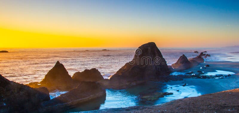 Off-Shore Sea Stacks stock photography Off-Shore Sea Stacks stock photography