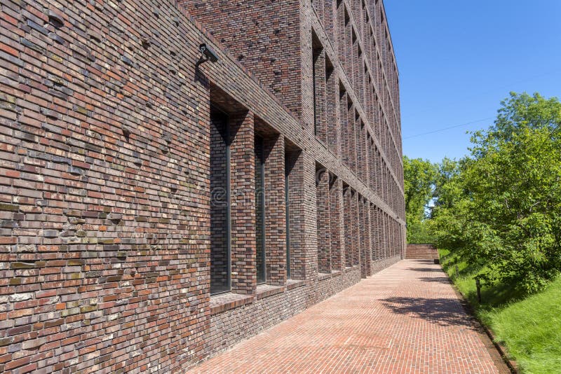 standard brick