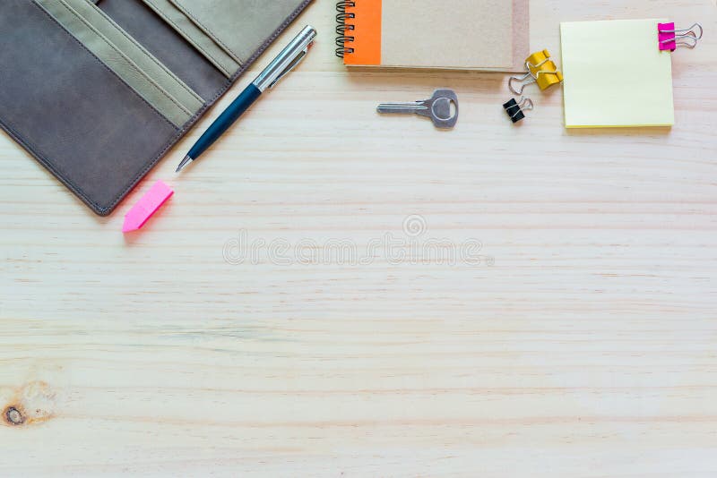 Roll out sheet sticker to cover desk top threadsmine