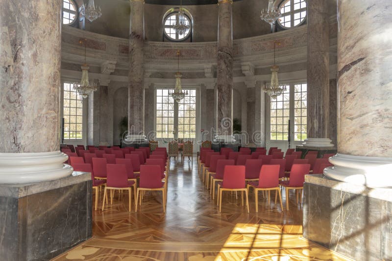 oficina de registro vacía en el famoso castillo de Biebrich en Wiesbaden