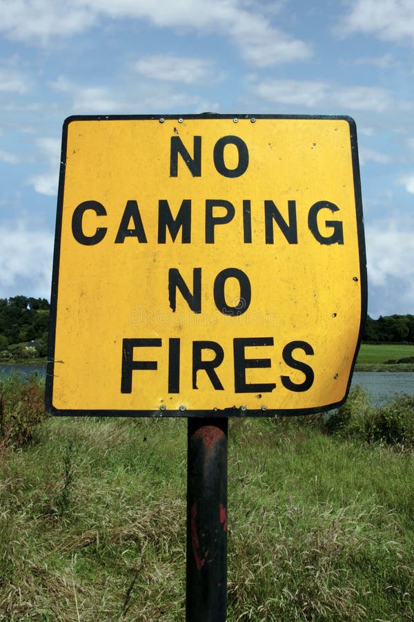 Ogienia campingowy nie