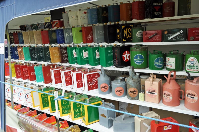 Oil can display editorial photography. Image of motors 43600432