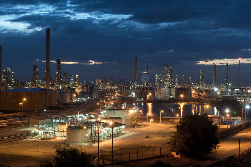 Oil and gas industry - refinery at twilight - factory - petrochemical plant stock photos Oil and gas industry - refinery at twilight - factory - petrochemical plant stock photos
