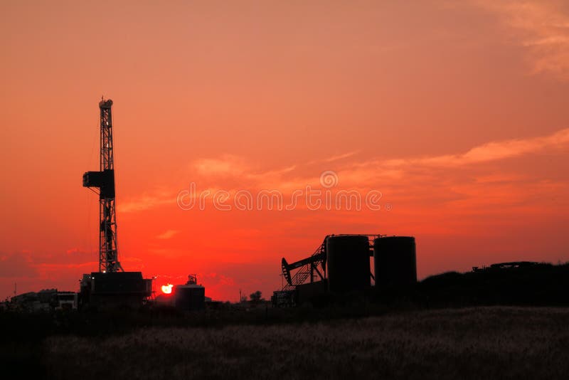 Oil Rig at sunset stock image. Image of structures, dakota 51094429