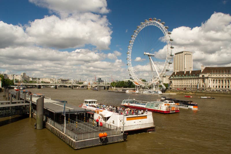 Ojo de Londres en Inglaterra fotografía de archivo libre de regalías Ojo de Londres en Inglaterra fotografía de archivo libre de regalías