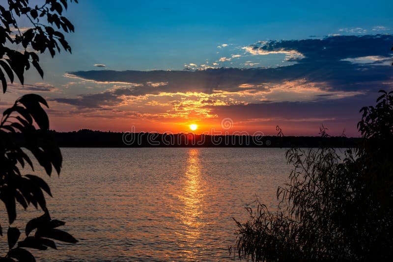 Oklahoma lake sunset stock image. Image of light, natural 155029553