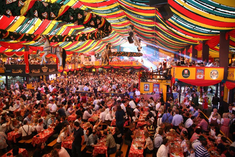 Oktoberfest, Monaco di Baviera, Germania immagine stock libera da diritti Oktoberfest, Monaco di Baviera, Germania immagine stock libera da diritti