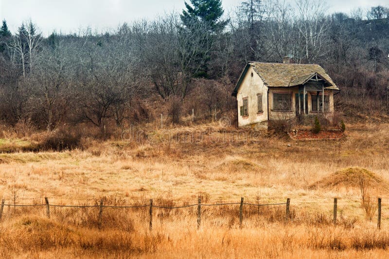 Abandoned House Shack Stock Photos - Download 4,273 ...