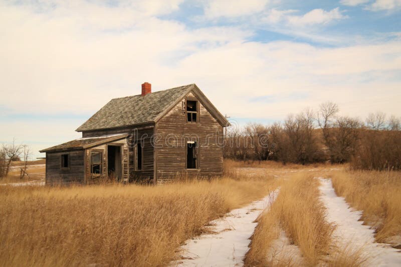 Old abandoned house stock image. Image of dakota, isolated 57255457