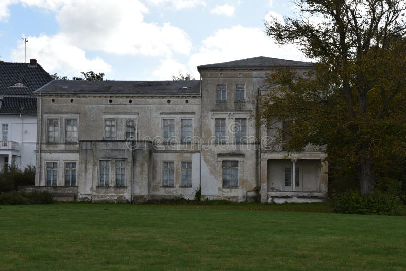 Old abandoned white mansion royalty free stock images