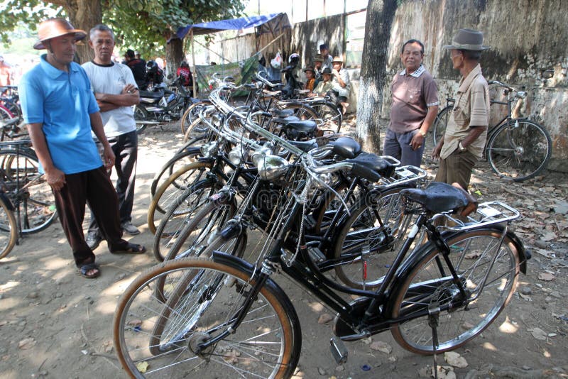 Old bicycle editorial stock photo. Image of selling, klaten 59251528