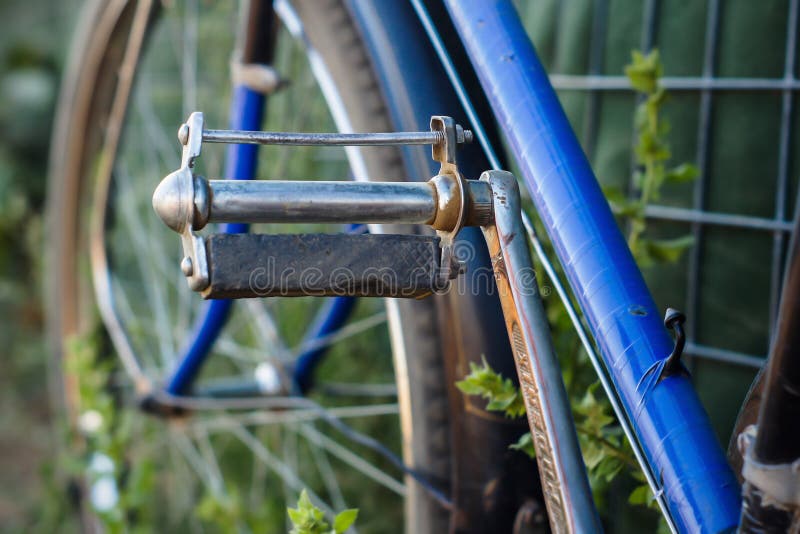 Old Bicycle Crank Set Pedal Stock Photo Image of gear, frame 26034358