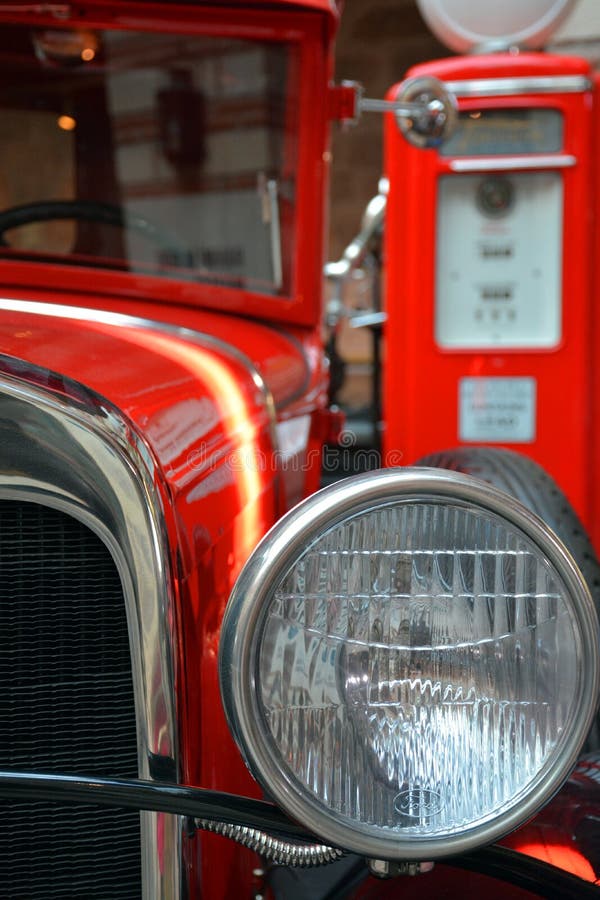 Old Car editorial photography. Image of land, showroom - 94337482