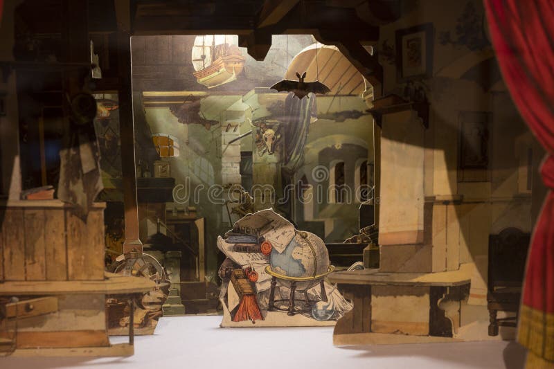 Old cardboard theater, they form toy scenes that tell stories