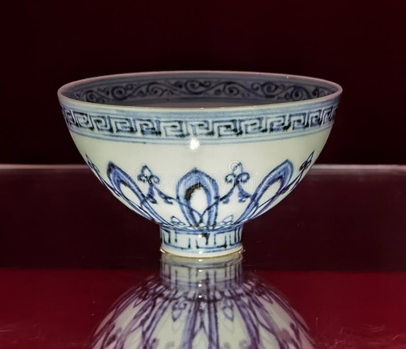 Old China Ming Dynasty Yongle Ceramic Antique Porcelain Blue-and-white Chicken Heart Bowl Arabic Floral Design Craftsmanship