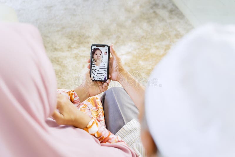 Featured image of post Islamic Couple Hand Dp / See more ideas about cute muslim couples, couple dps, muslim couples.