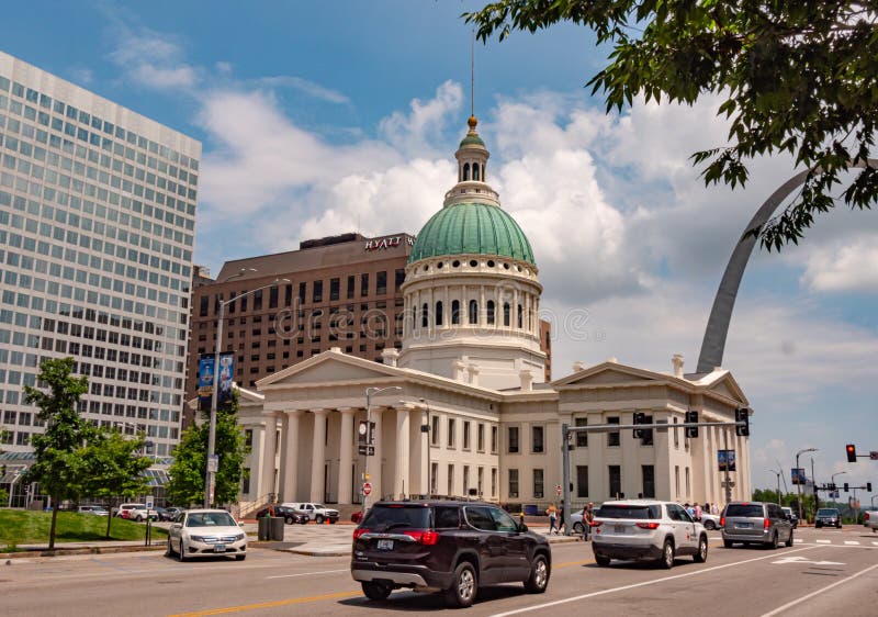 Old Courthouse In St. Louis - SAINT LOUIS. USA - JUNE 19, 2019 Editorial Stock Photo - Image of ...