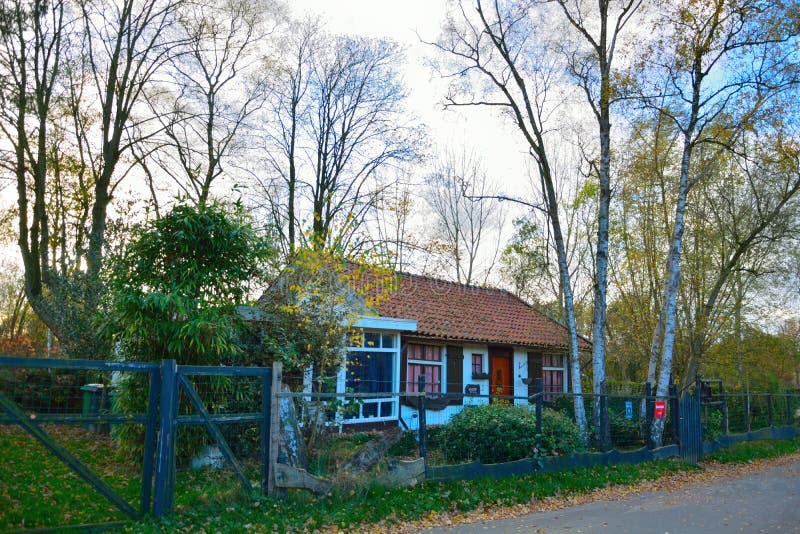 Old farmers house editorial image. Image of house, outdoors - 62417735