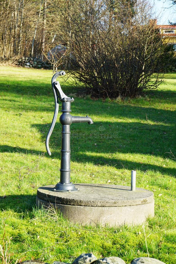 An Old Fashioned Outdoor Water Hand Pump Stock Image Image of