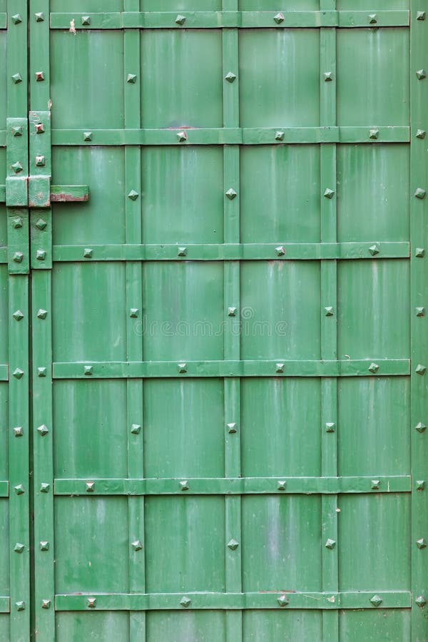 Old green metal gate stock image. Image of dirty, rust 82298255