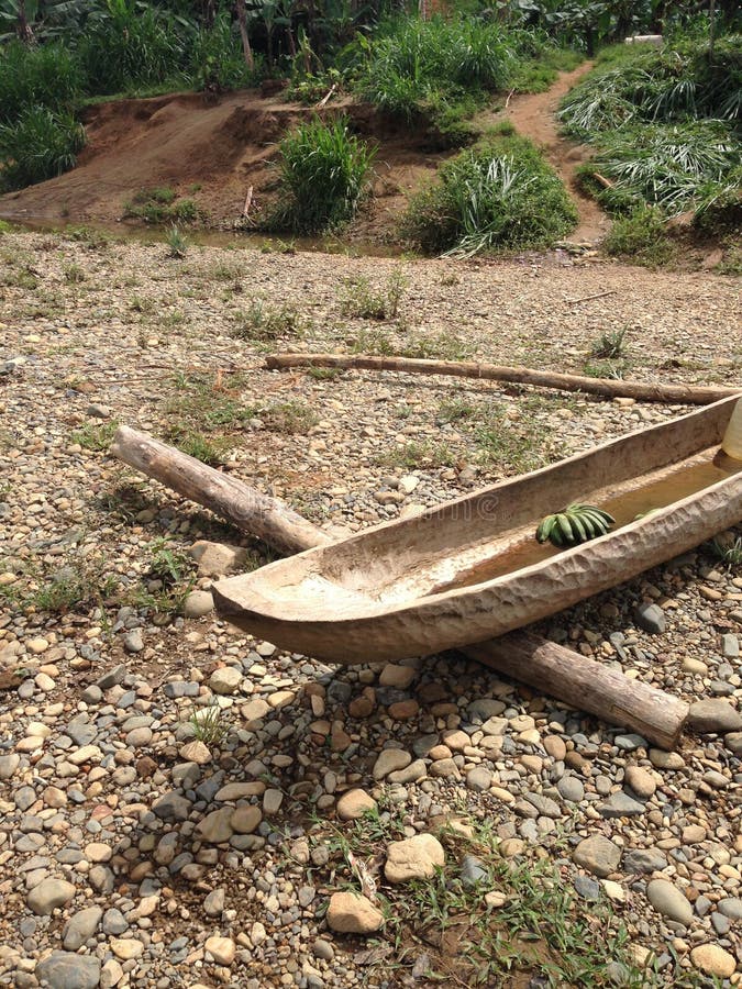 Indian Canoe Stock Photos - Download 1,563 Royalty Free Photos