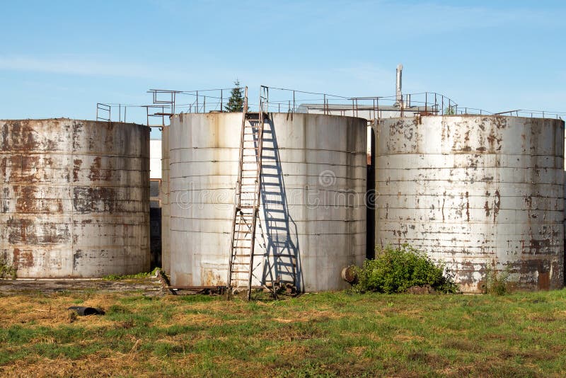 218 Old Industrial Storage Tank Stairs Stock Photos Free & Royalty