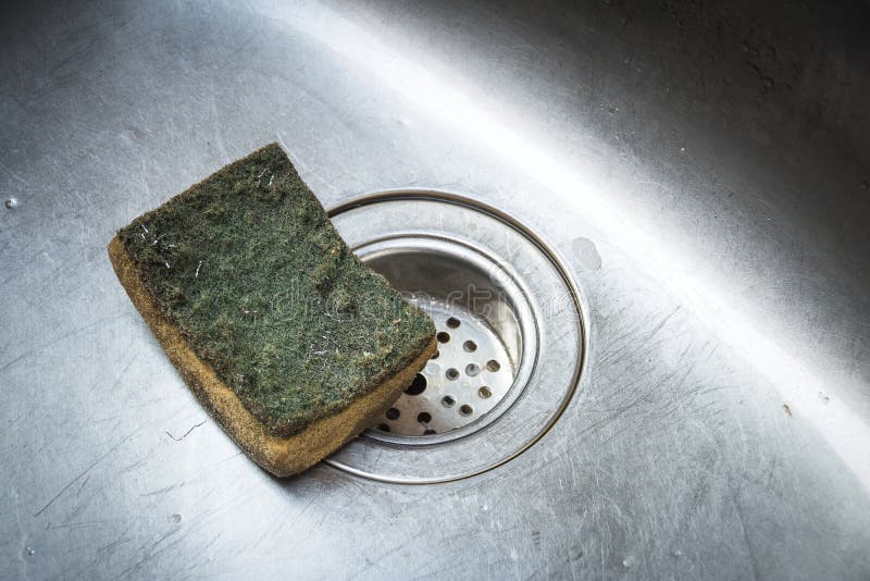 https://thumbs.dreamstime.com/b/old-kitchen-sponge-could-give-diarrhea-dirty-scrub-sponge-sink-old-kitchen-sponge-could-give-diar-109540373.jpg