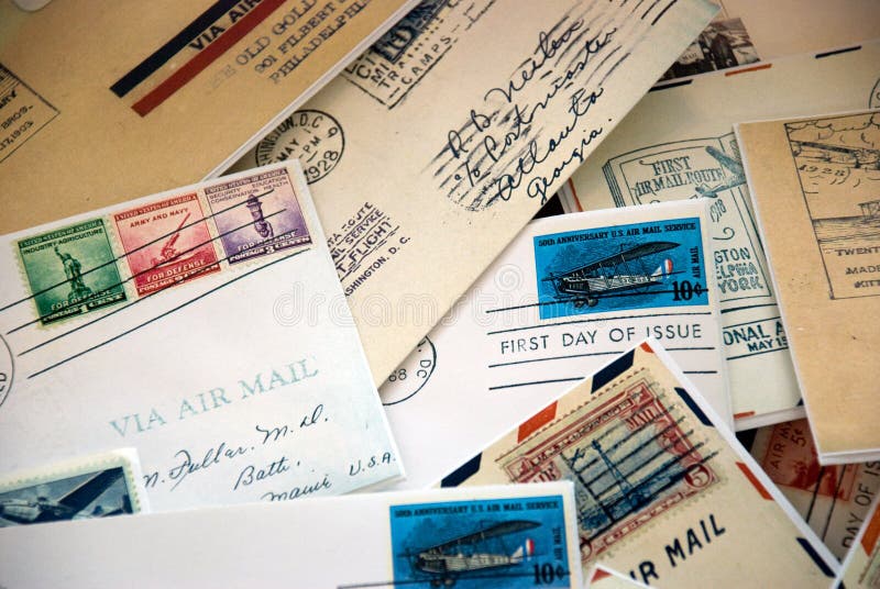 Zbierka listov s zrušená united states air mail známky.