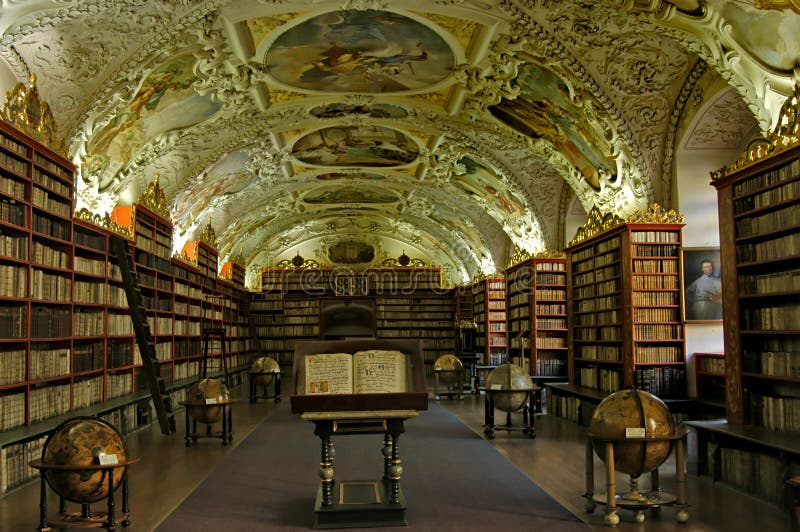 Viejo universidad biblioteca en Praga, checo.