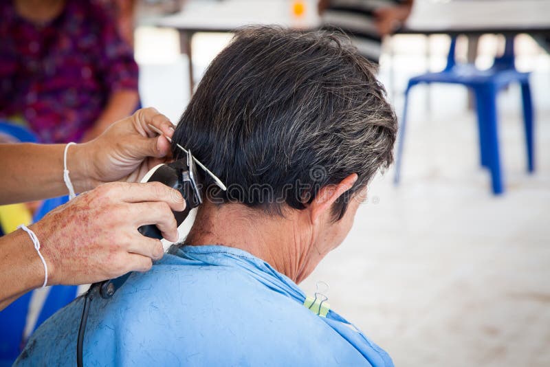 old style hair clippers