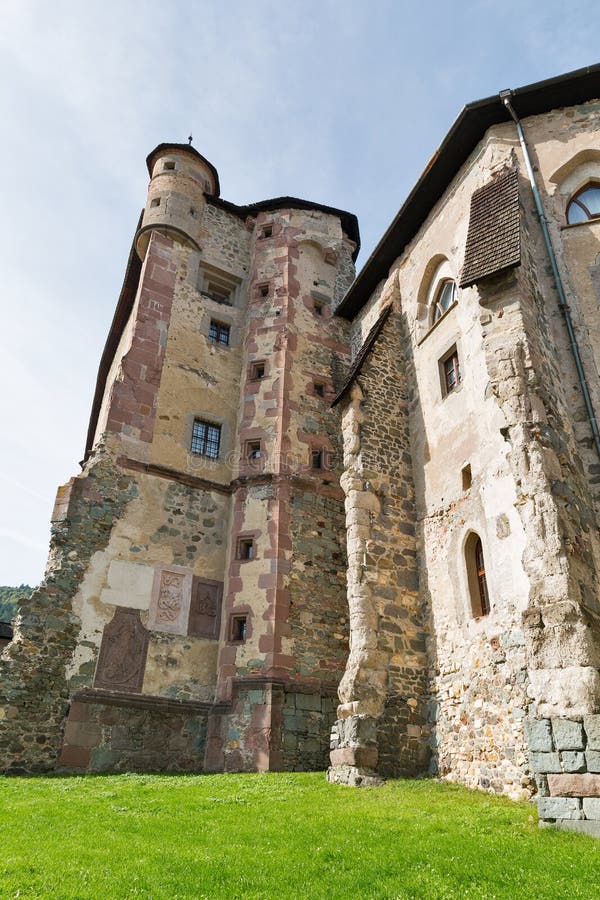 Starý stredoveký hrad v Banskej Štiavnici na Slovensku.