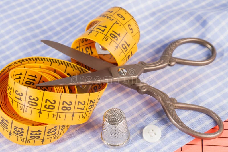 Tailor tape ruler in Cun aka the Chinese Inch measuring unit compared with  Imperial (British) inch and metric system Stock Photo - Alamy