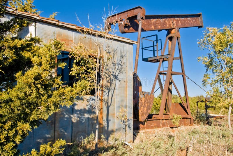 Old Oil Well-6468