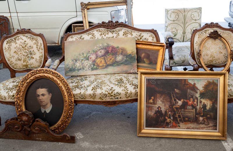 Old paintings at flea market royalty free stock image Old paintings at flea market royalty free stock image