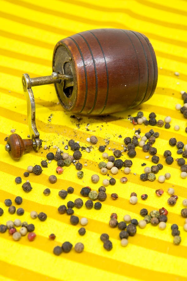 ground pepper grinder