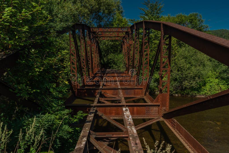 Starý železničný železný most pri Liptovskej Porubke