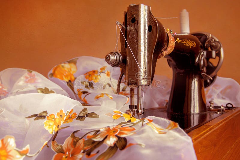 Old sewing machine stock image. Image of sewing, memory 27807675