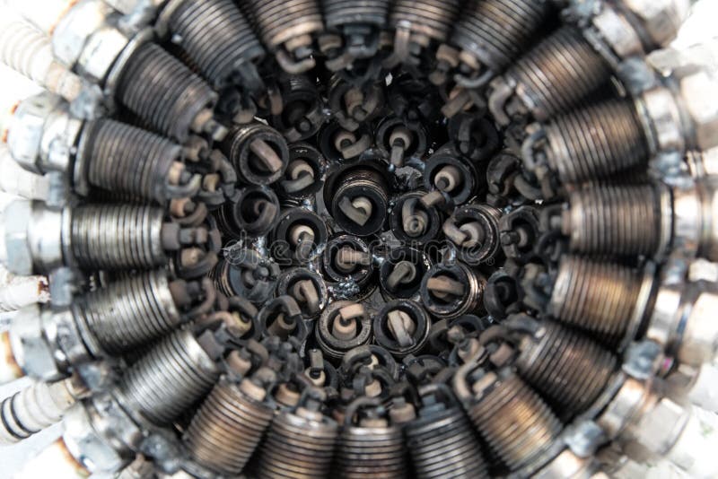 Old Spark Plugs Arranged In A Circle Stock Image - Image ...
