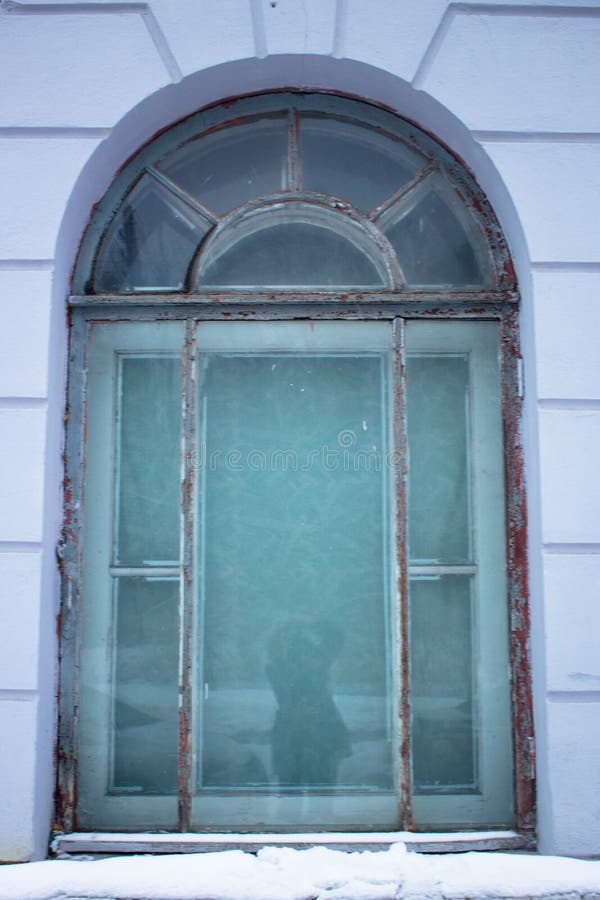 Окна 19 века. Окно 19 век. Окна в 19 веке. Цветные окна 19 века.