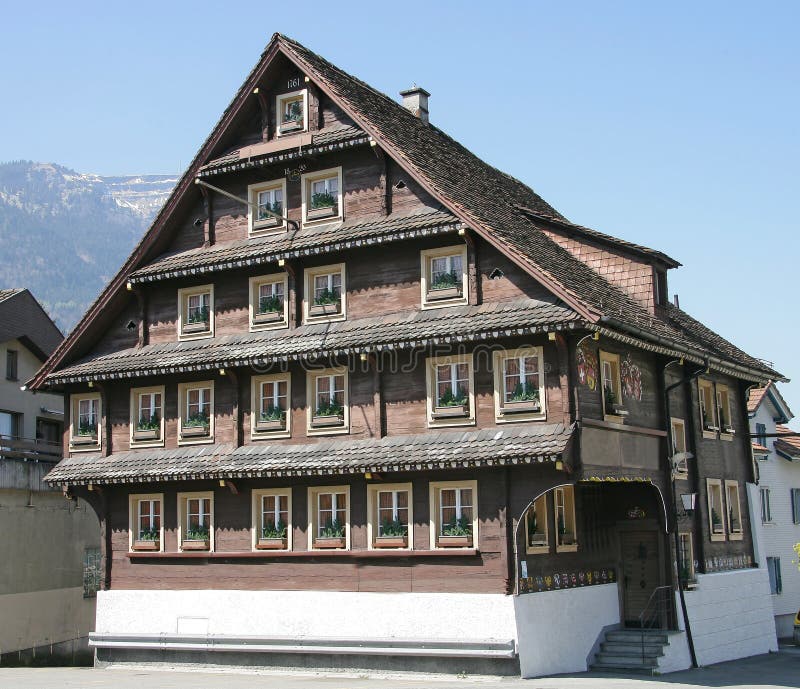 Old swiss house 17